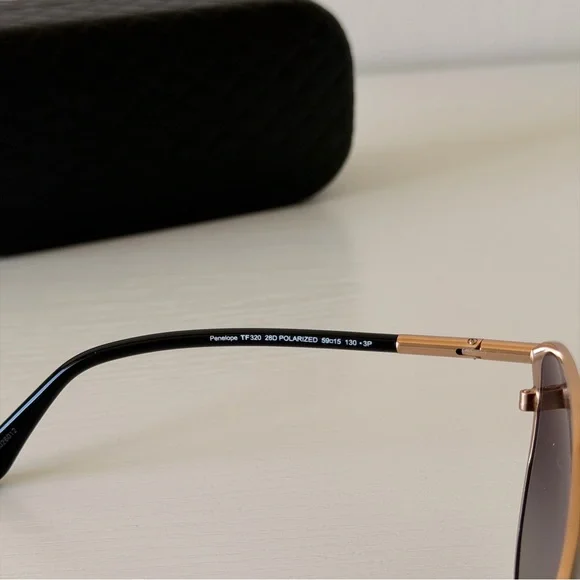 New! Tom Ford Polarized Black Sunglasses, Penelope TF320 28D 